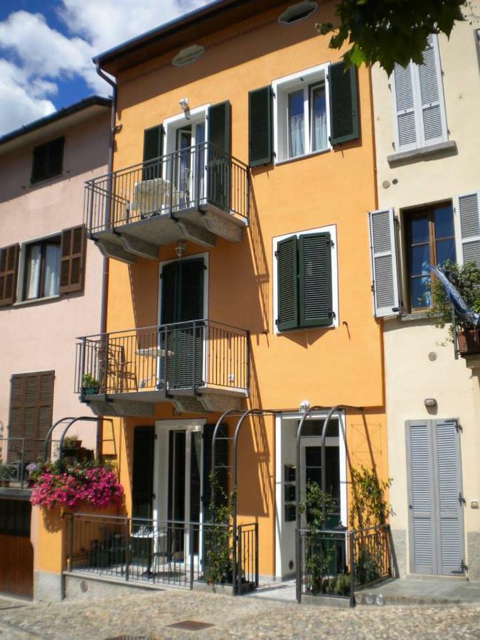 Апартаменты Il Nido Rezzonico Экстерьер фото